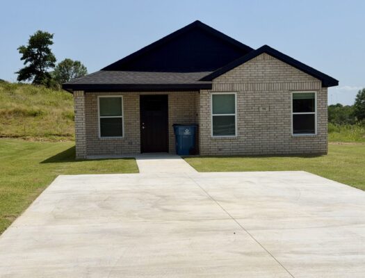 702 W 6th Street, Atoka, OK 74525
